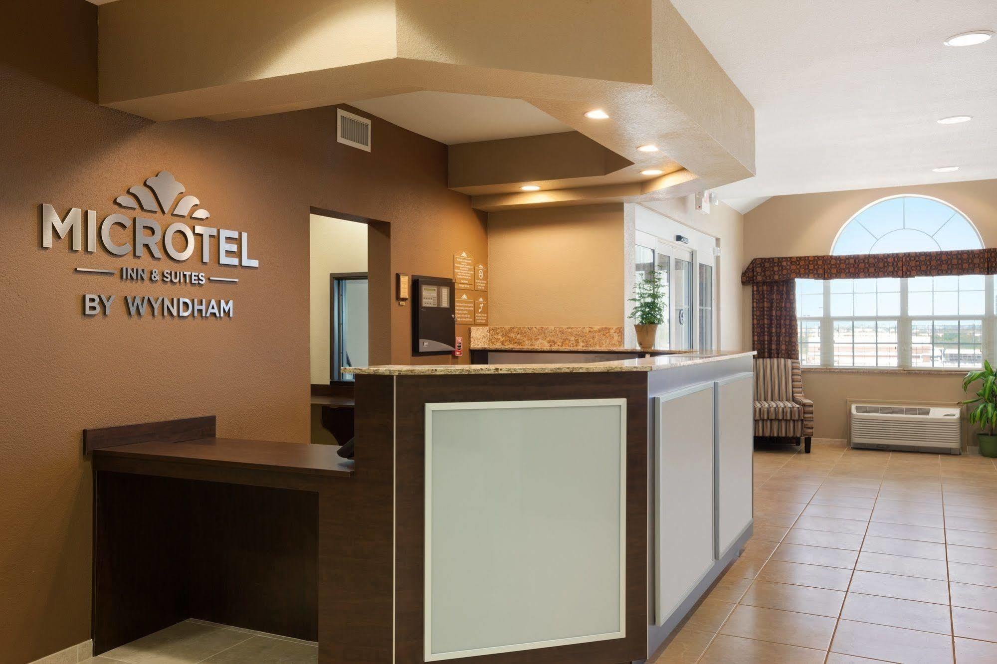 Microtel Inn & Suites By Wyndham Midland Kültér fotó
